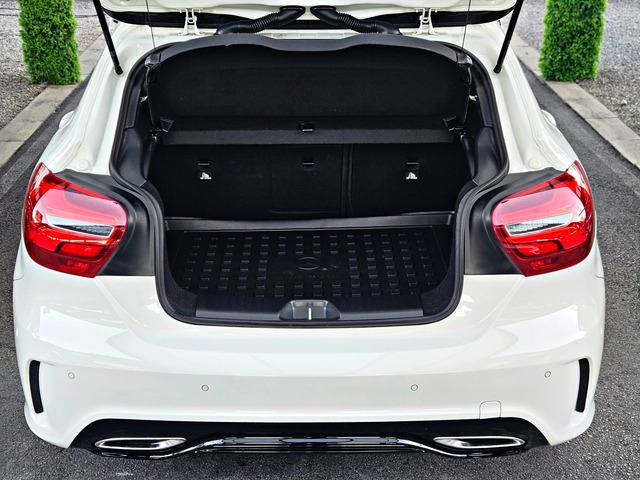 Mercedes-Benz A 180 ! AMG/FACE/LED/GERMANY/PANORAMA/CAMERA/CAR PLAY/LI - автомобили, коли, обяви за нови и употребявани 7