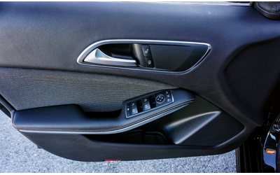 mercedes-benz-a-180 - 4