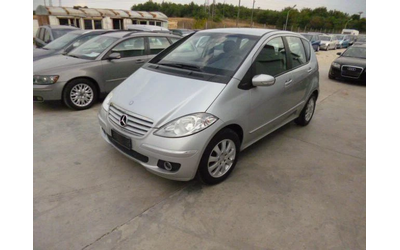 mercedes-benz-a-180 - 1