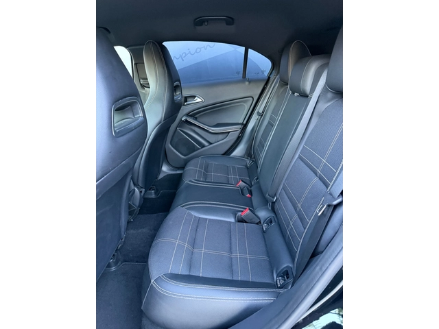 Mercedes-Benz A 180 Амг пакет - автомобили, коли, обяви за нови и употребявани 11