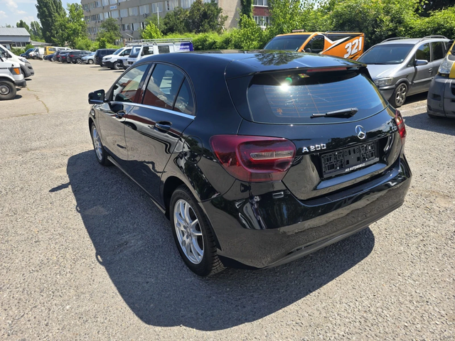 Mercedes-Benz A 200 136 к.с. - автомобили, коли, обяви за нови и употребявани 5