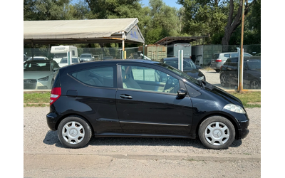 mercedes-benz-a-200 - 1