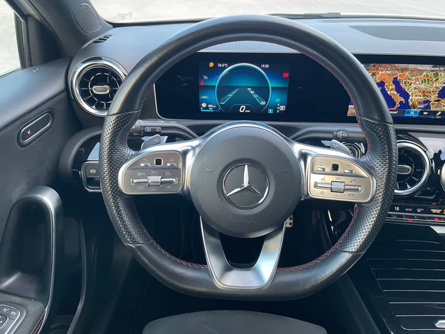 Mercedes-Benz A 200 AMG - автомобили, коли, обяви за нови и употребявани 11