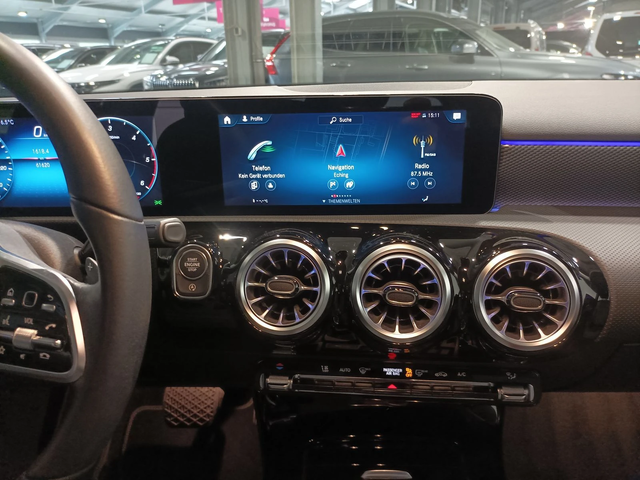 Mercedes-Benz A 200 d Progressive - автомобили, коли, обяви за нови и употребявани 1