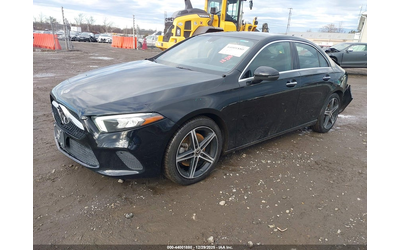 mercedes-benz-a-220-2-0l-i-4-di-dohc-vvt-turbo-188hp-all-wheel-drive - 1