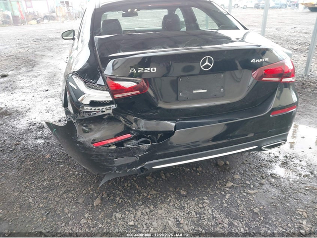 Mercedes-Benz A 220 2.0L I-4 DI, DOHC, VVT, TURBO, 188HP All Wheel Drive - автомобили, коли, обяви за нови и употребявани 5
