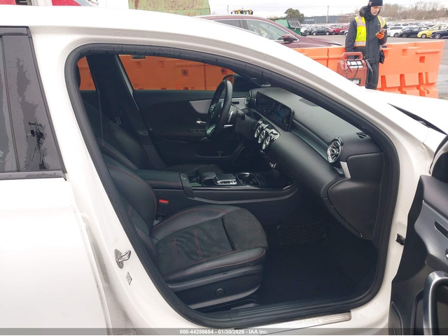 Mercedes-Benz A 220 2.0L I-4 DI, DOHC, VVT, TURBO, 188HP All Wheel Drive - автомобили, коли, обяви за нови и употребявани 4