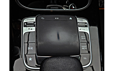 Mercedes-Benz A 220 AMG/DIGITAL/CAMERA/PANO/ПОДГРЕВ/CAR PLAY/AMBIENT - автомобили, коли, обяви за нови и употребявани 11