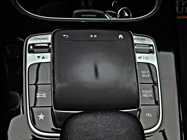 Mercedes-Benz A 220 AMG/DIGITAL/CAMERA/PANO/ПОДГРЕВ/CAR PLAY/AMBIENT - автомобили, коли, обяви за нови и употребявани 11