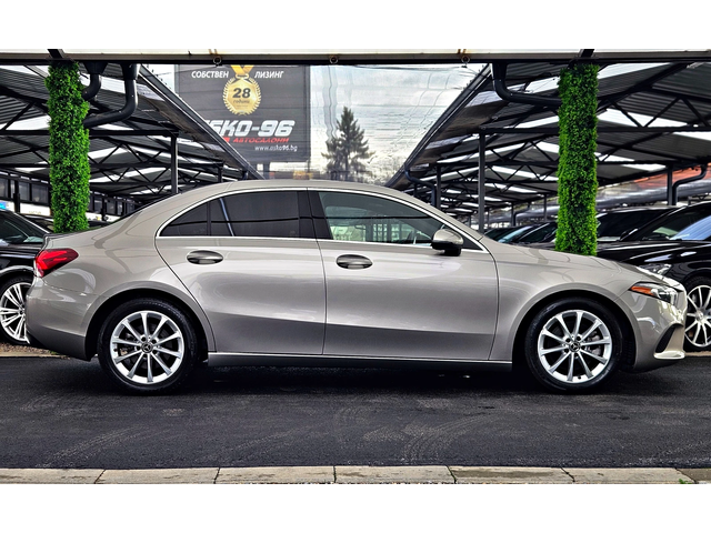 Mercedes-Benz A 220 AMG/DIGITAL/CAMERA/PANO/ПОДГРЕВ/CAR PLAY/AMBIENT - автомобили, коли, обяви за нови и употребявани 3
