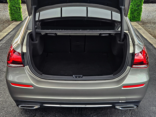 Mercedes-Benz A 220 AMG/DIGITAL/CAMERA/PANO/ПОДГРЕВ/CAR PLAY/AMBIENT - автомобили, коли, обяви за нови и употребявани 7