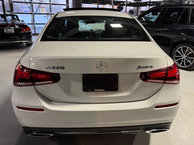 Mercedes-Benz A 220 Sedan 4MATIC* АвтоКредит* (Цена до БГ) - автомобили, коли, обяви за нови и употребявани 3