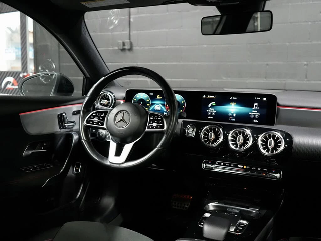 Mercedes-Benz A 220 * AMG Line * HeadUp * * AвтоКредит* (ЦЕНА ДО БГ) - автомобили, коли, обяви за нови и употребявани 10