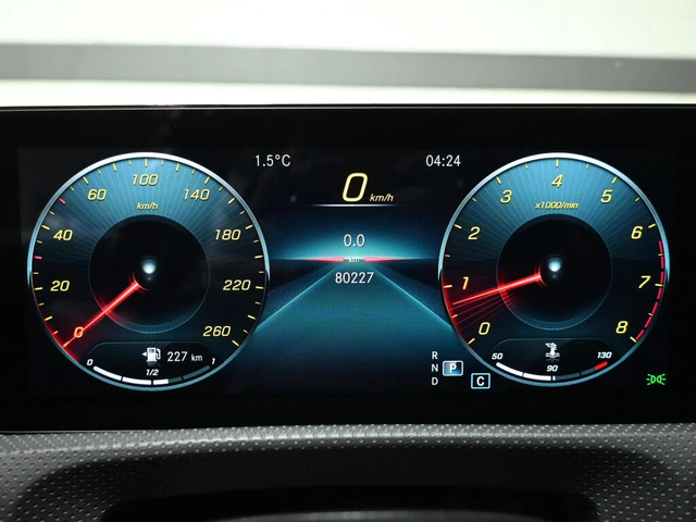 Mercedes-Benz A 220 4MATIC Sedan AWD - автомобили, коли, обяви за нови и употребявани 12