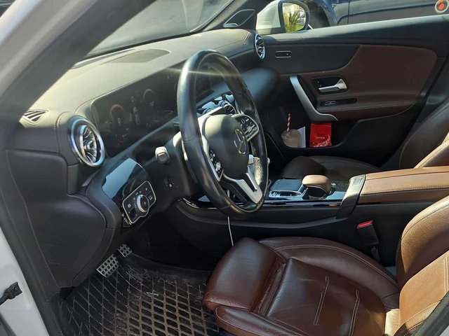 Mercedes-Benz A 220 * CARFAX * ПОДГРЕВ * ПАМЕТ * NAVI - автомобили, коли, обяви за нови и употребявани 4