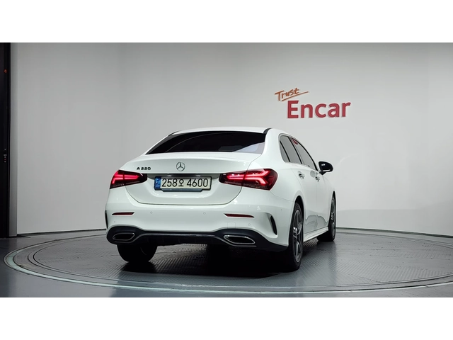 Mercedes-Benz A 220 2020* AMG PK* DYNAMICA* DIGITAL* KEYLESS* КРАЙНА Ц - автомобили, коли, обяви за нови и употребявани 3