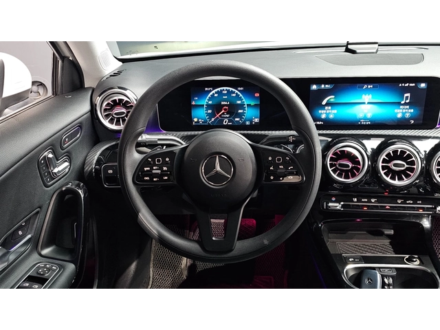 Mercedes-Benz A 220 - автомобили, коли, обяви за нови и употребявани 10
