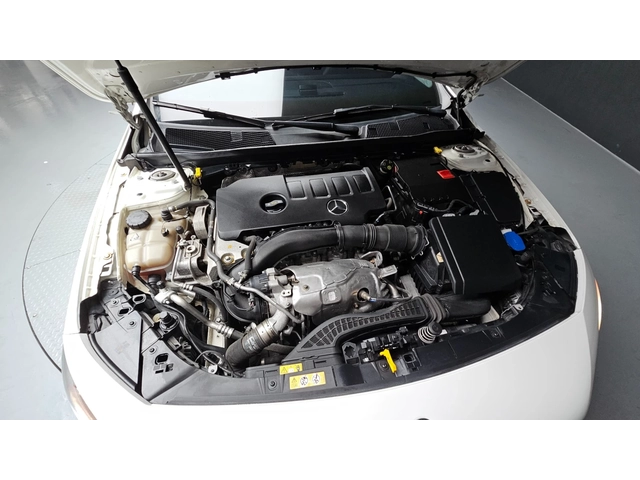 Mercedes-Benz A 220 - автомобили, коли, обяви за нови и употребявани 5