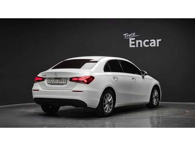 Mercedes-Benz A 220 - автомобили, коли, обяви за нови и употребявани 1