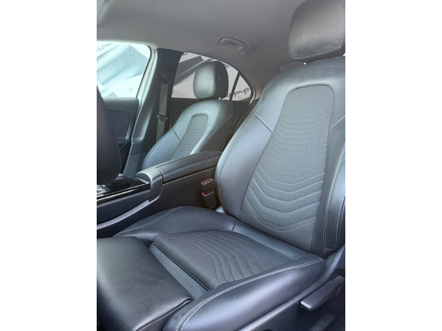 Mercedes-Benz A 250 Mercedes-Benz A 250e Plug-in Hybrid - автомобили, коли, обяви за нови и употребявани 12