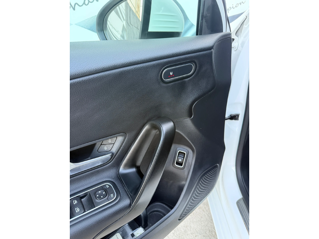 Mercedes-Benz A 250 Mercedes-Benz A 250e Plug-in Hybrid - автомобили, коли, обяви за нови и употребявани 15