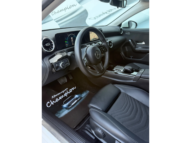 Mercedes-Benz A 250 Mercedes-Benz A 250e Plug-in Hybrid - автомобили, коли, обяви за нови и употребявани 9