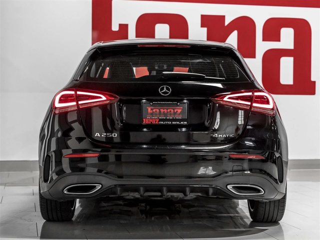 Mercedes-Benz A 250 AMG PKG NIGHT PKG С РЕГИСТРАЦИЯ & АВТО КРЕДИТ - автомобили, коли, обяви за нови и употребявани 3