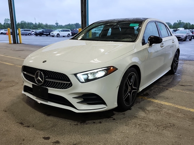 Mercedes-Benz A 250 2 КЛЮЧА * ПАНОРАМА * ПОДГРЕВИ * CARFAX - автомобили, коли, обяви за нови и употребявани 0