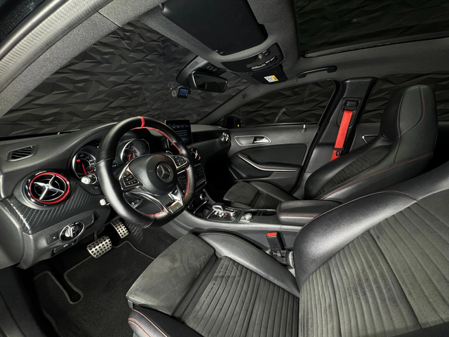 Mercedes-Benz A45 AMG Carbon* Camera* Pano* Navi - автомобили, коли, обяви за нови и употребявани 6