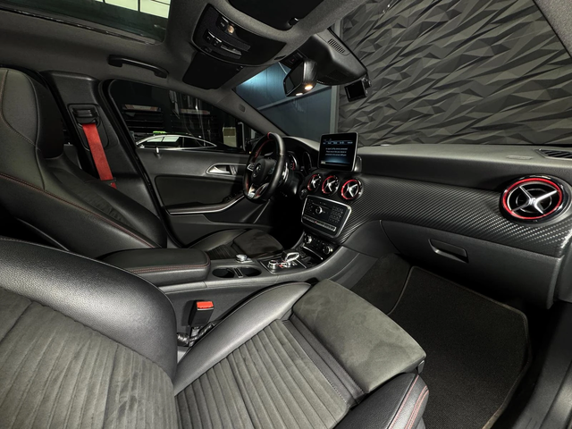 Mercedes-Benz A45 AMG Carbon* Camera* Pano* Navi - автомобили, коли, обяви за нови и употребявани 9