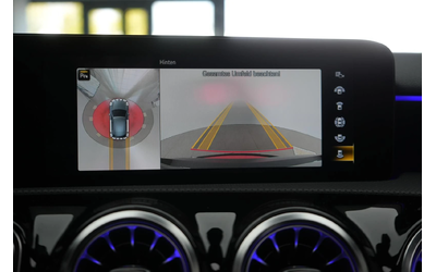 Mercedes-Benz A45 AMG A 45 AMG - автомобили, коли, обяви за нови и употребявани 9