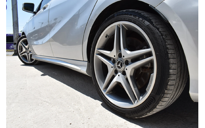 mercedes-benz-a45-amg - 1