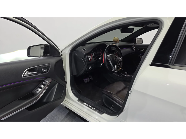 Mercedes-Benz A45 AMG AMG PER* CARBON* AMBIENT* F1 ПЕРА* КРАЙНА ЦЕНА* En - автомобили, коли, обяви за нови и употребявани 11