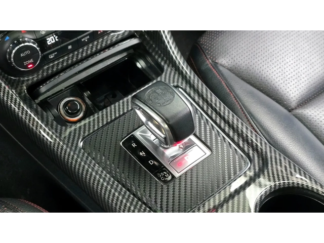 Mercedes-Benz A45 AMG - автомобили, коли, обяви за нови и употребявани 8