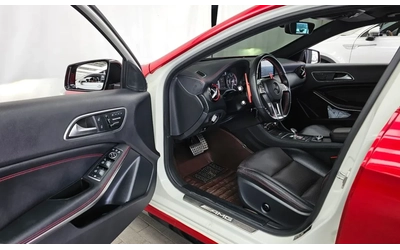 mercedes-benz-a45-amg - 4
