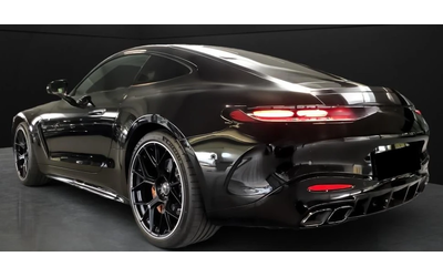mercedes-benz-amg-gt - 2