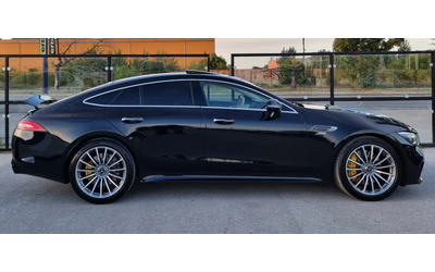 mercedes-benz-amg-gt - 3