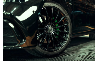 mercedes-benz-amg-gt - 2