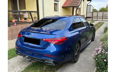 mercedes-benz-amg-gt-4-door-coupe-c-300d-amg-line - 3