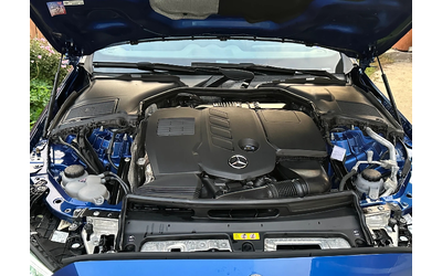 mercedes-benz-amg-gt-4-door-coupe-c-300d-amg-line - 4