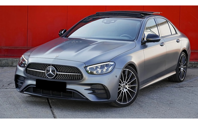 mercedes-benz-amg-gt-4-door-coupe-e-200-amg-line - 0