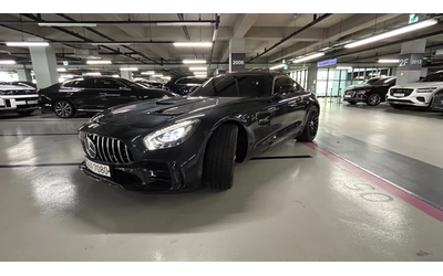 mercedes-benz-amg-gt-s - 1