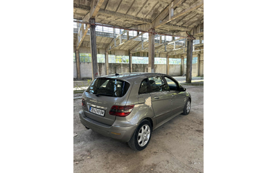 mercedes-benz-b-180-2-0 - 4