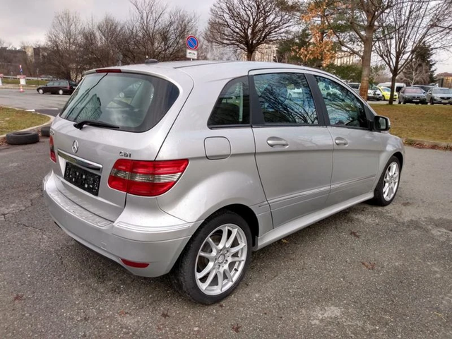 Mercedes-Benz B 180 CDI 109ps AUTOMATIC - автомобили, коли, обяви за нови и употребявани 3