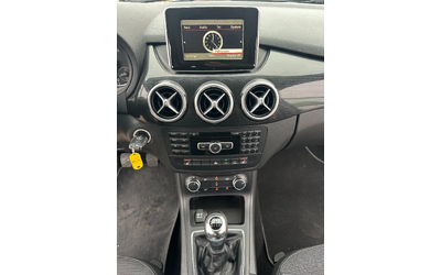 Mercedes-Benz B 180 1.6Ti 122kc NAVI TOPPPPP - автомобили, коли, обяви за нови и употребявани 11