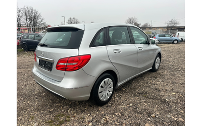 mercedes-benz-b-180 - 4