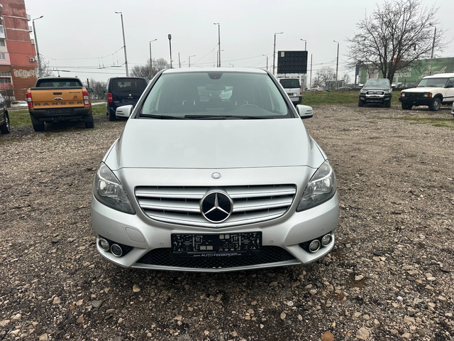 Mercedes-Benz B 180 1.6Ti 122kc NAVI TOPPPPP - автомобили, коли, обяви за нови и употребявани 7