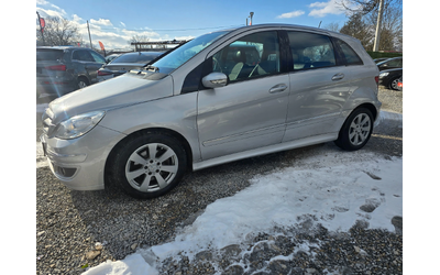 mercedes-benz-b-180 - 1