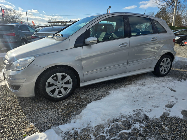 Mercedes-Benz B 180 CDI-FACE-АВТОМАТИК-НАВИГАЦИЯ - автомобили, коли, обяви за нови и употребявани 1