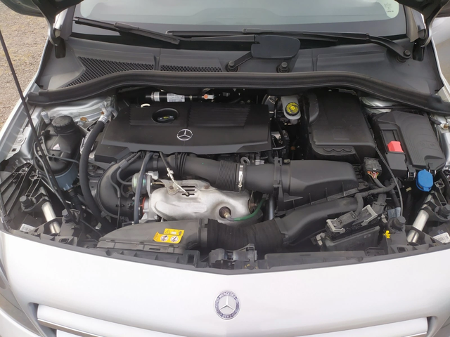 Mercedes-Benz B 180 B180, 122 к.с - автомобили, коли, обяви за нови и употребявани 12